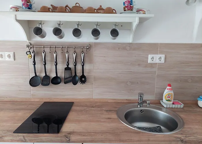 Feher Szeder تشوباك